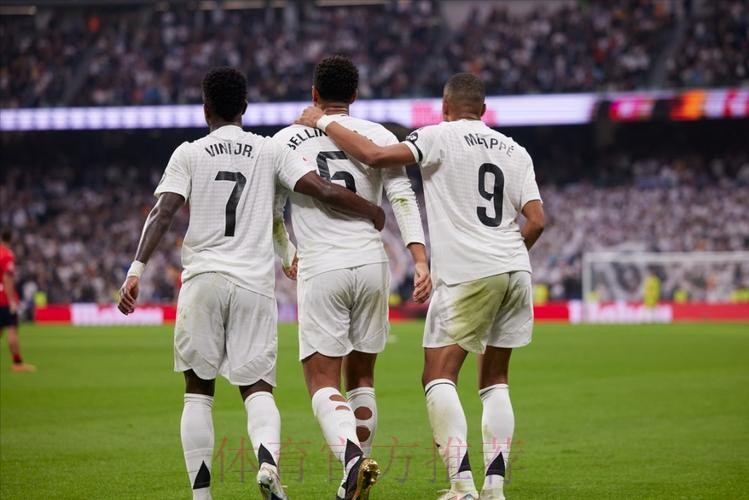 离谱!自媒体晒文:皇马转账巴黎 姆总7月22日亮相